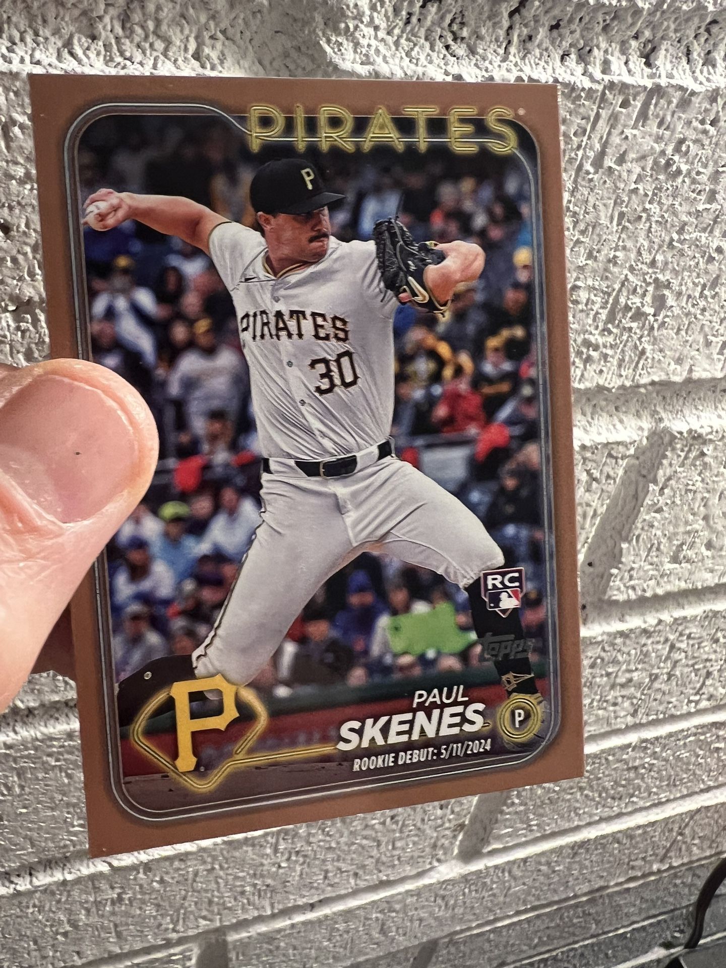2024 Topps Baseball Update Paul Skenes Rookie GOLD #1146/2024 2024 Topps Baseball Update Paul Skenes Rookie GOLD #1146/2024