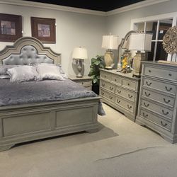 6 Pc Queen Bedroom Set