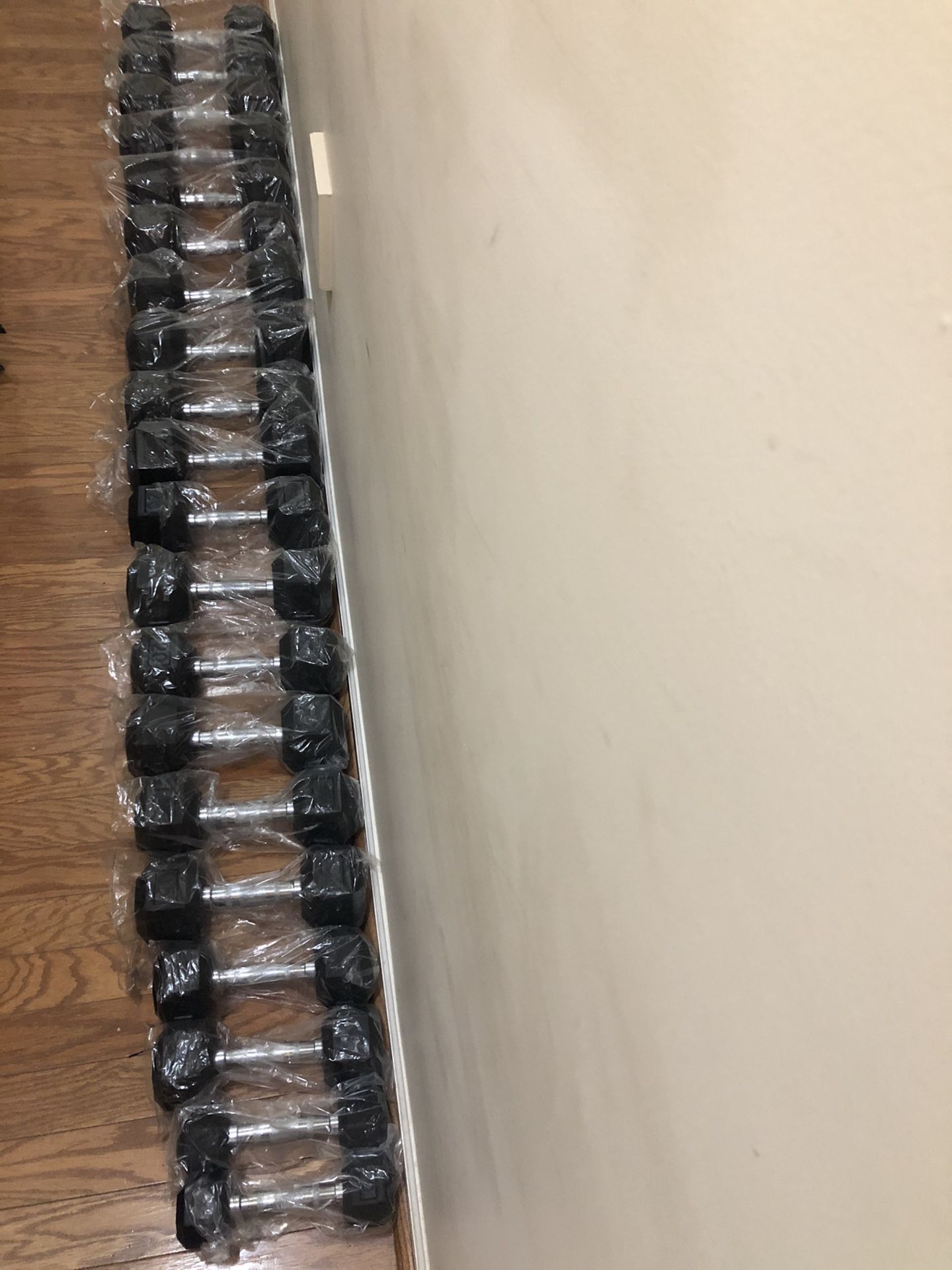 XMark Fitness 550 lbs hex dumbbell set with rack 5 lbs increments to 50 new never used