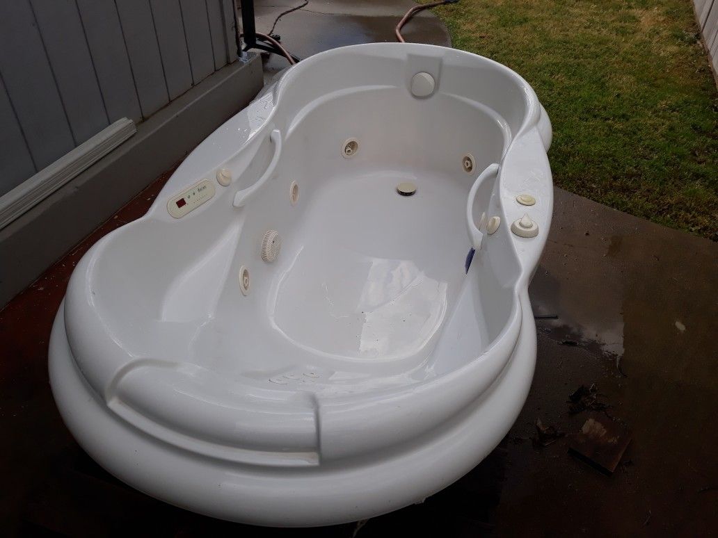 Jet Tub