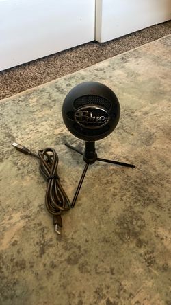 Blue Snowball USB Microphone with Stand