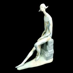 Large Nao By Lladro Figurine