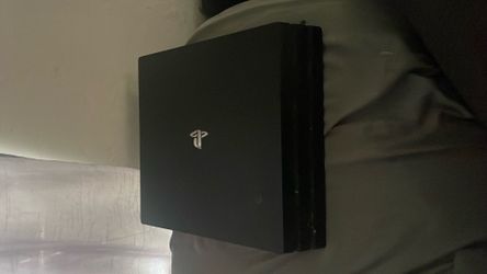 PS4 pro with cords no controller