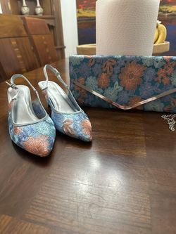 Torta Caliente Size 9 Women’s Shoes With Matching Purse