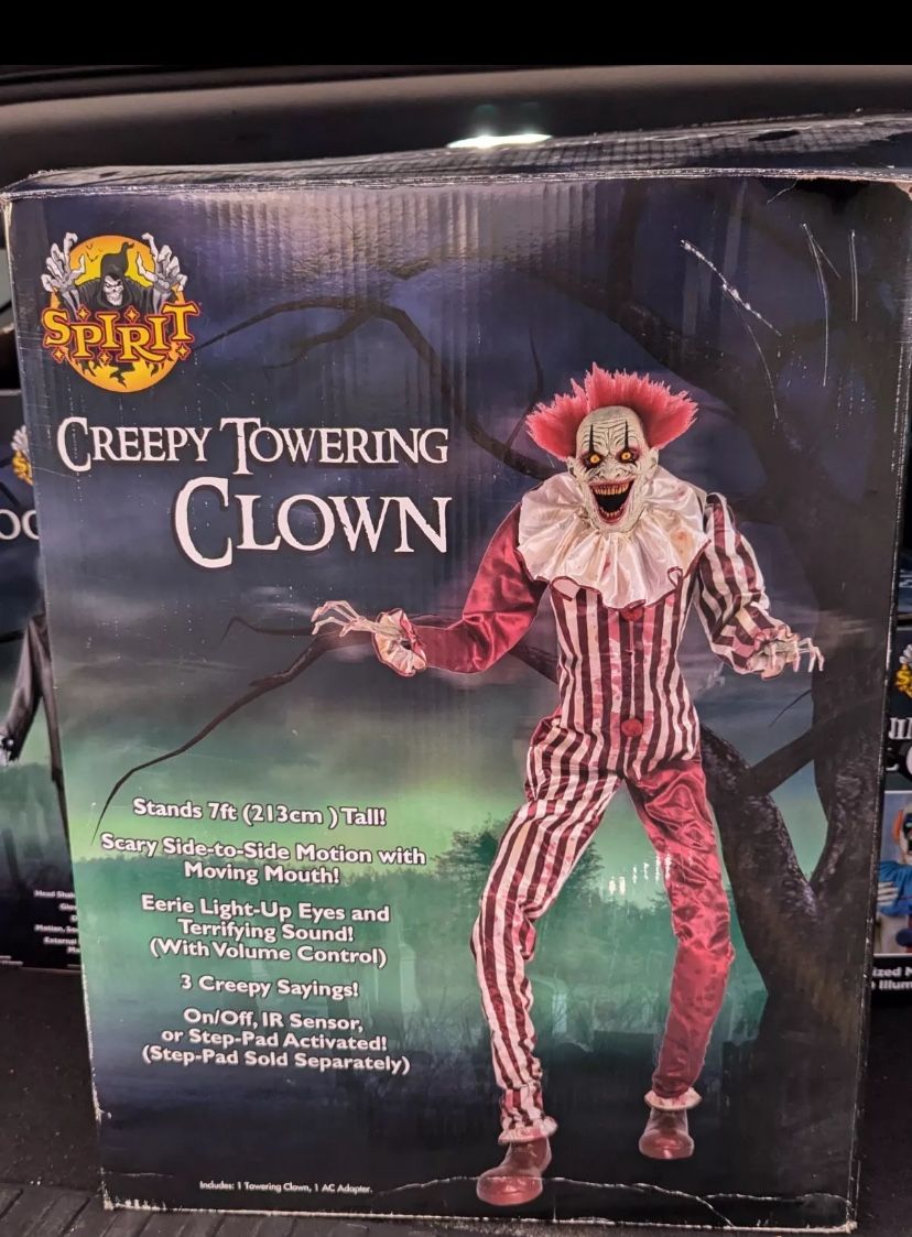 Spirit Halloween Creepy Towering Clown