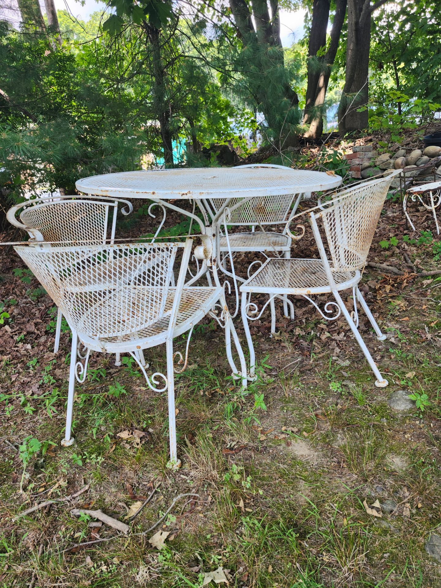 Outdoor Table With Chairs