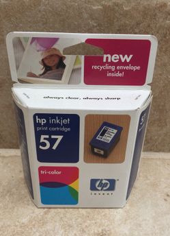 HP Inkjet Print Cartridge: Tri-Color 57