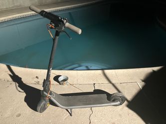 Ninebot e-scooter READ DESCRIPTION