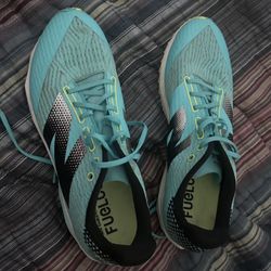 New Balance Fuglcgll Size 8/5 New Like $ 60