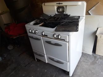 1940's stove