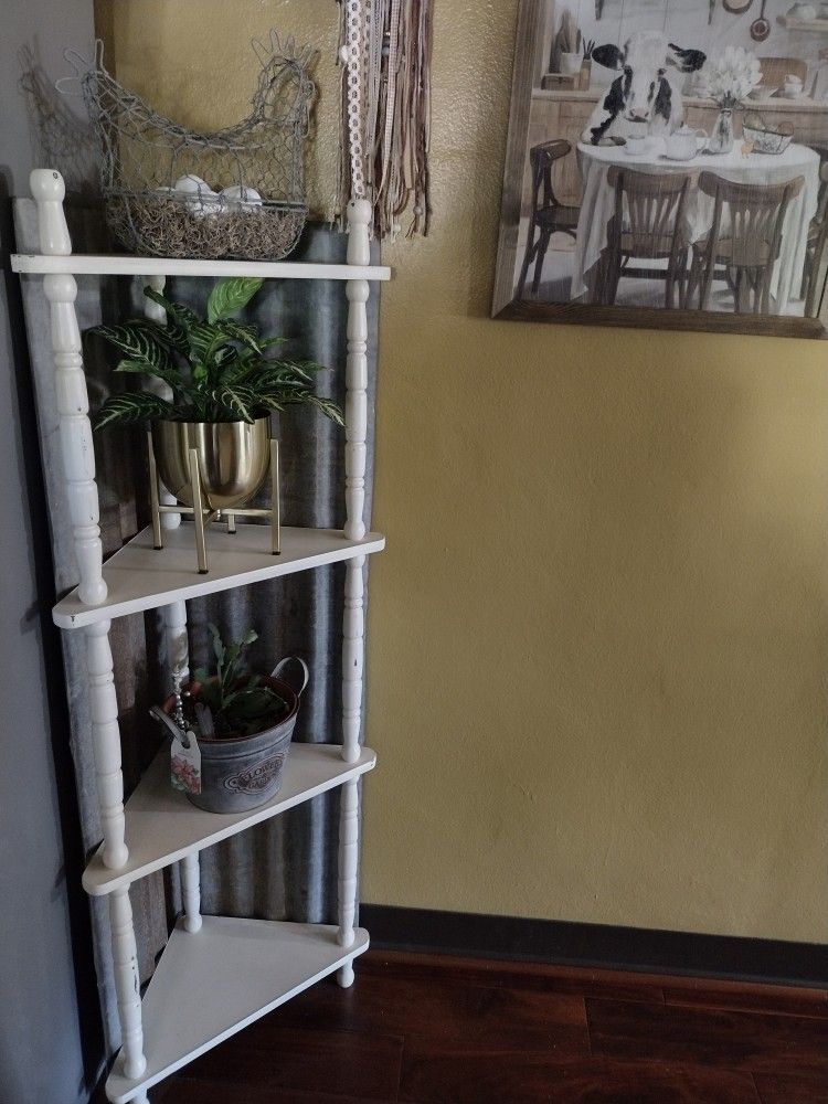 4 Tiered Corner Shelf
