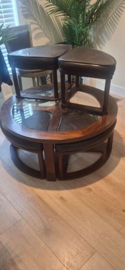 Free round table with chairs