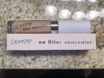 Colour Pop no filter concealer shade Medium 22