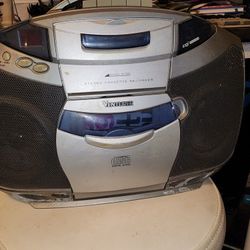 Boombox CD CASS Am FM 