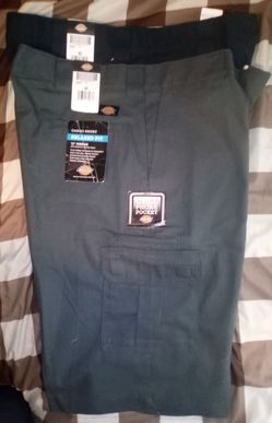 DOCKIES CARGO SHORT