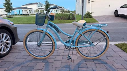 Huffy Nel Lusso Cruiser Bike