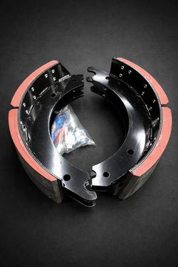 4707 Brake Shoes Brand New