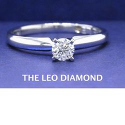Leo Diamond Solitaire Engagement Ring Round 0.30 cts I VVS2 14k White Gold