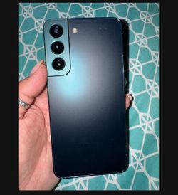 Samsung Galaxy S22 Semi New Phone 