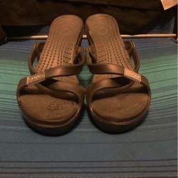 Crocs Sandals Size 6