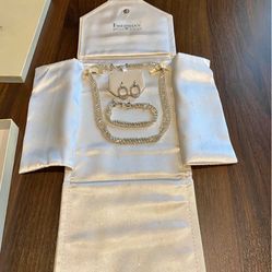 Friedman’s  .925 Sterling Silver Set With Real Encrusted Diamond Earrings 