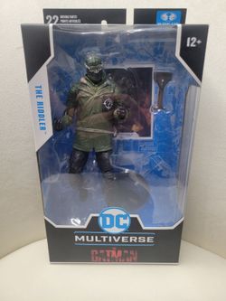 The batman 2022 Riddler action figure