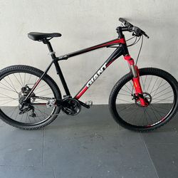 BICYCLE GIAND 21 SPEED SIZE 26 BRAND NEW