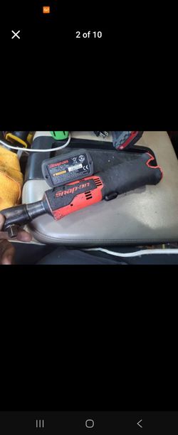 Snap-On CTR761C, 3/8" Drive 14.4v Micro Lithium Cordless Ratchet w/Battery
Working perfectly