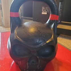 Skullshaped Kettleballs Titan Fitness Full 7 Piece Set