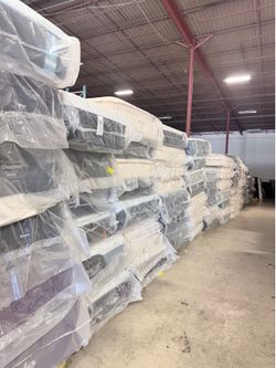 Twin xl mattress good brands starting from $229 and UP💥 Financing available