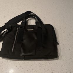 Tumi Alpha Messenger