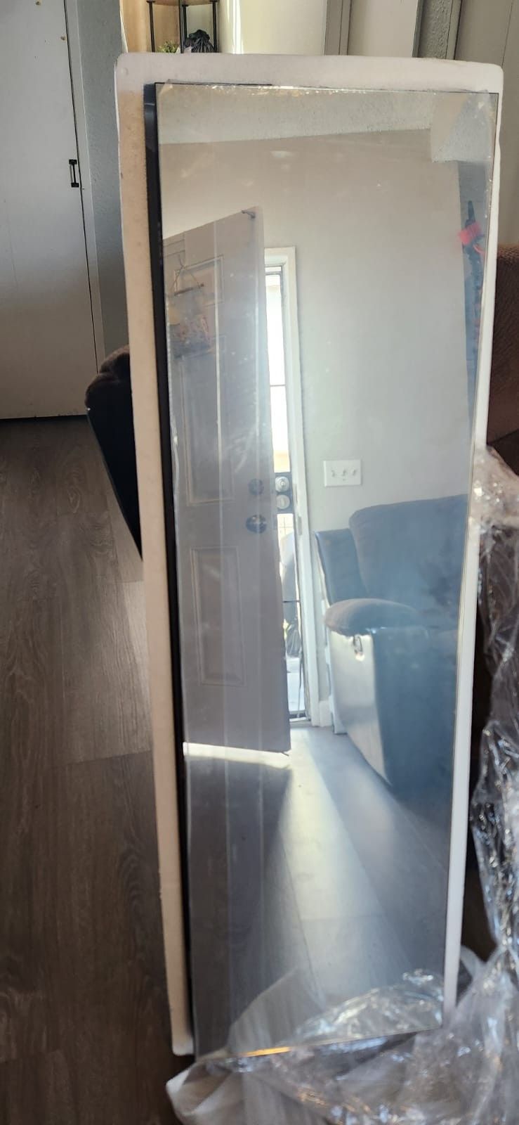 Mirror Cabinet With LED