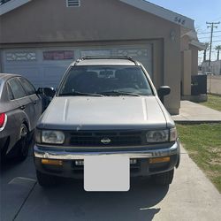 1998 Nissan Pathfinder