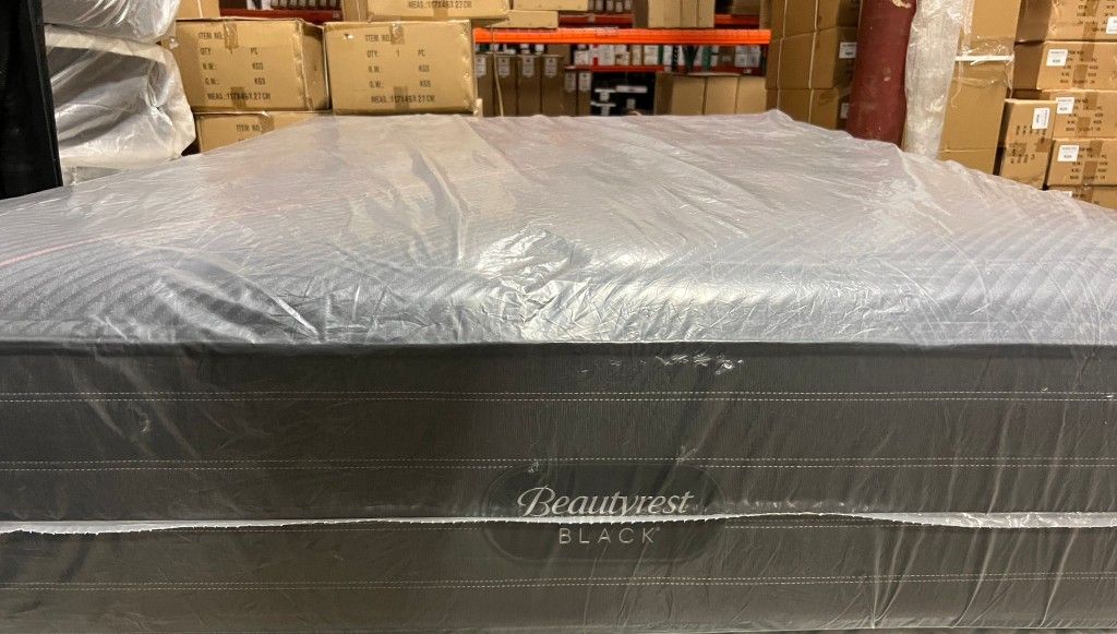 🖤✨️✨️ Mattress Queen Beautyrest Black C class medium🖤✨️✨️