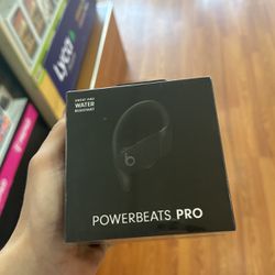 Powerbeats Pro - Black Brand New Ready To Wear 