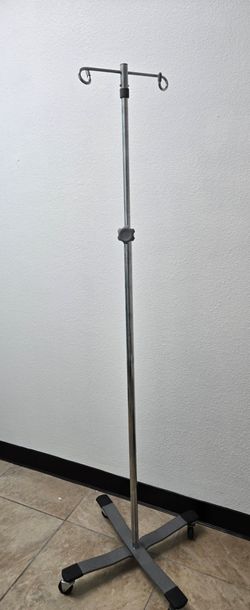 “Adjustable Rolling IV Pole / Medical Stand – Heavy Duty”