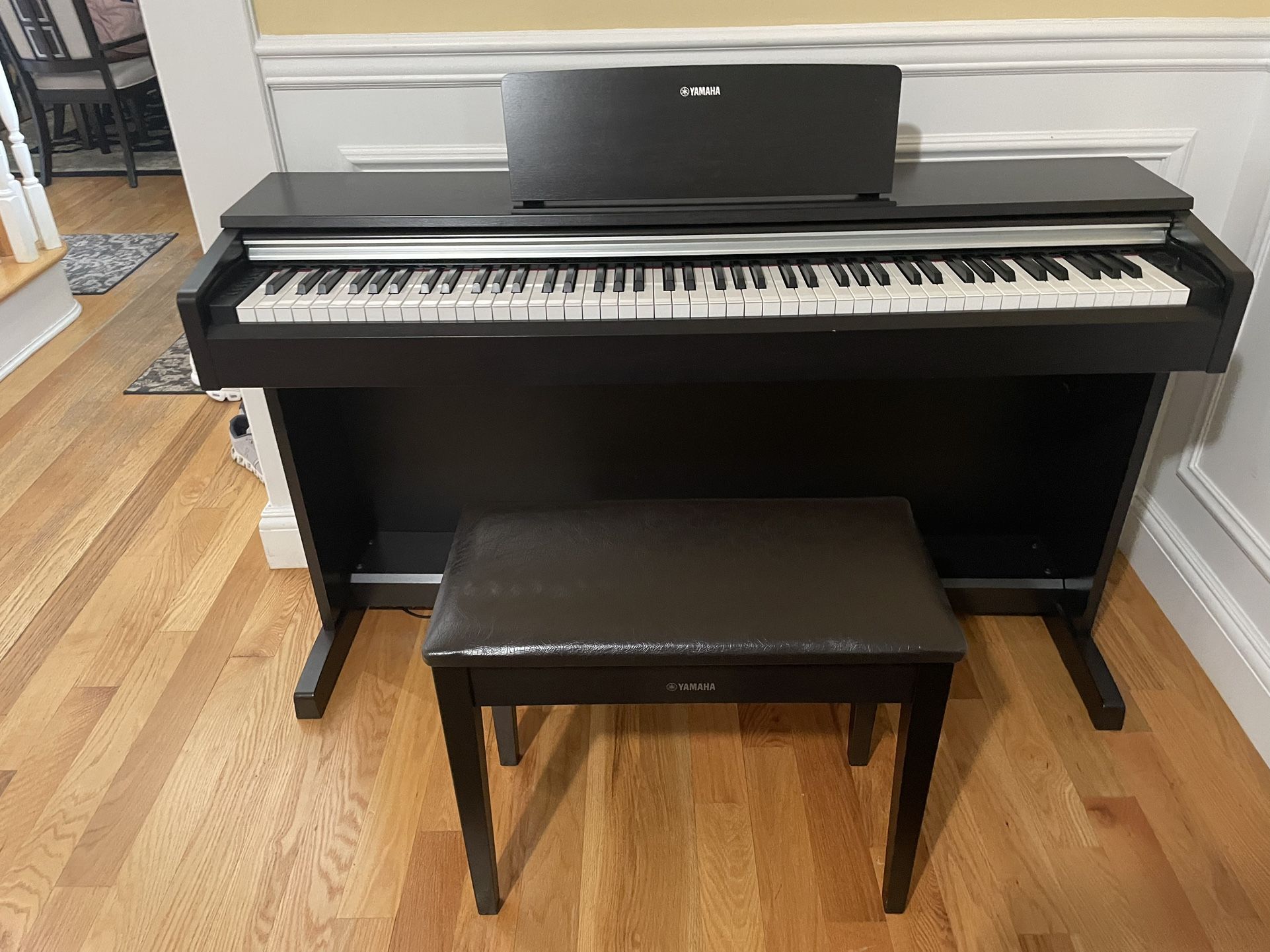 Yamaha Full Size Piano