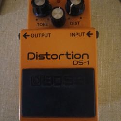 Boss DS-1 Distortion Guitar PEDAL