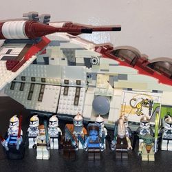 Lego Star Wars Republic Attack Gunship Set 7676 for Sale in Montclair CA OfferUp