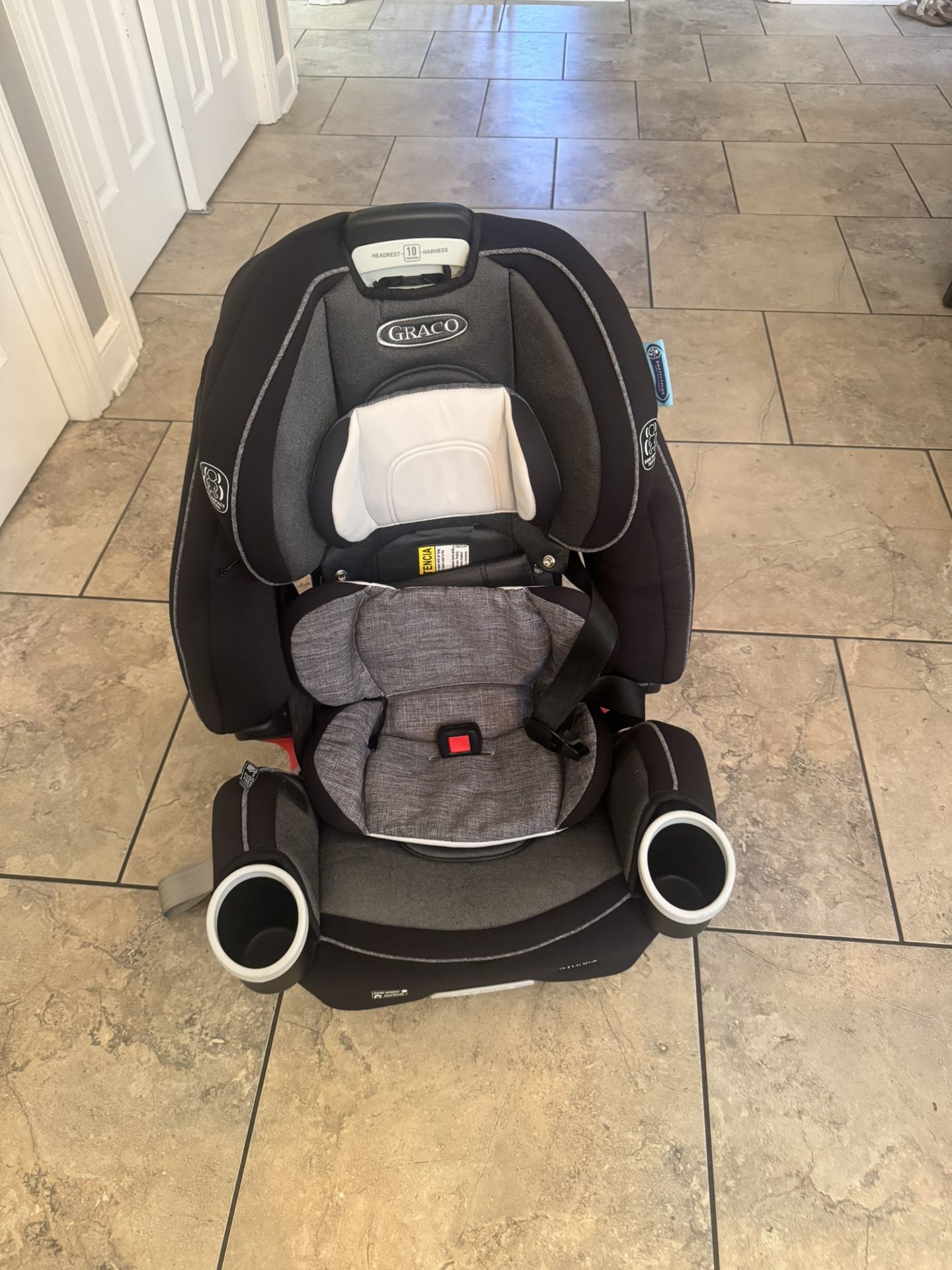 4-in-1 car seat gives you 10 years of use: