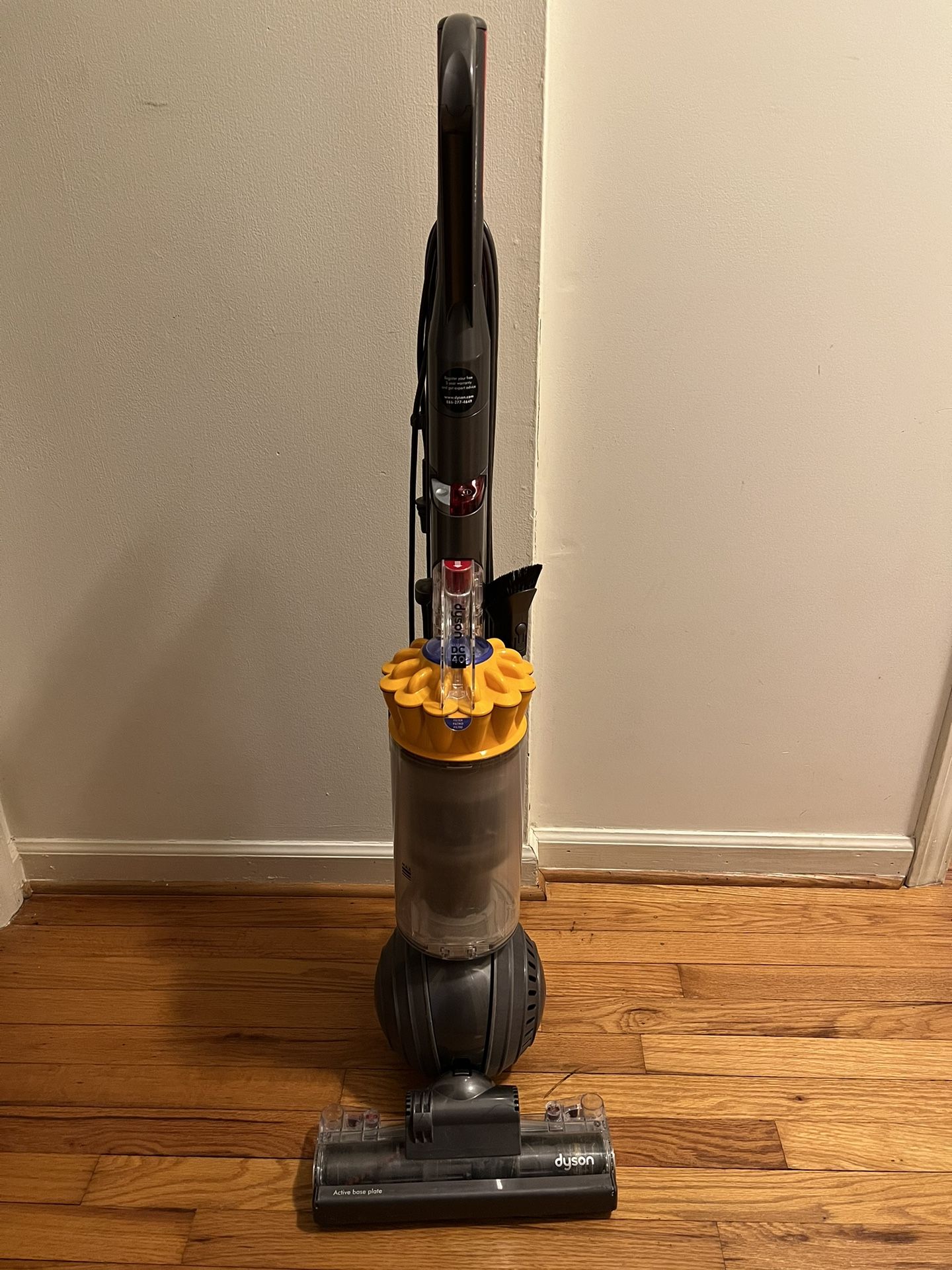 Dyson DC40 Vacuum