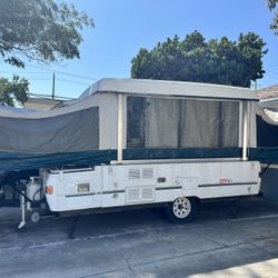 1999 Coleman Pop Up Trailer 