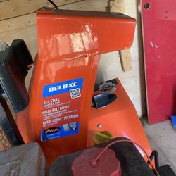 Ariens Deluxe 24 Inch 254cc Two-Stage Snow Blower