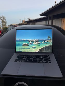 Apple MacBook Pro Laptop Space Gray