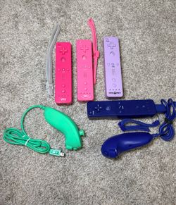 Wii controllers