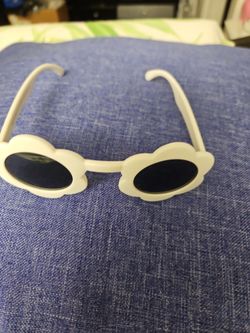 Small Kids white sunglass