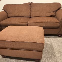 *FREE* 4pc Sofa, Loveseat, Chair, Ottoman, & Throw Pillows