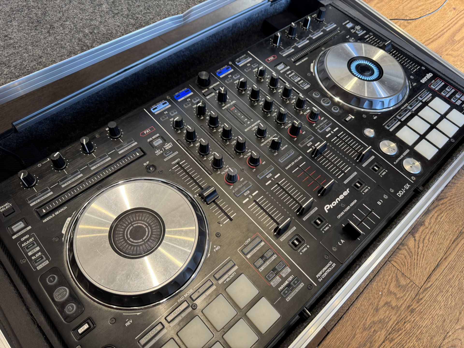 Pioneer DDJ-SX & Odyssey Flight Case