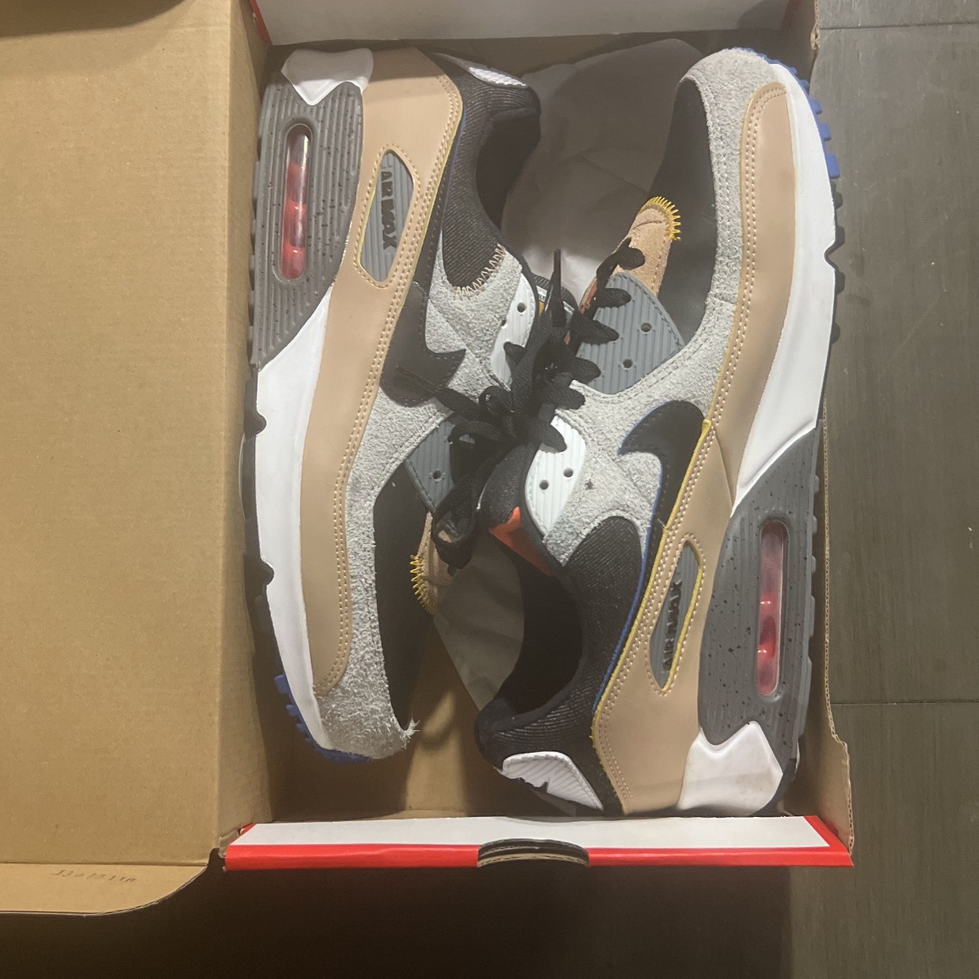 AIR MAX 90 SE