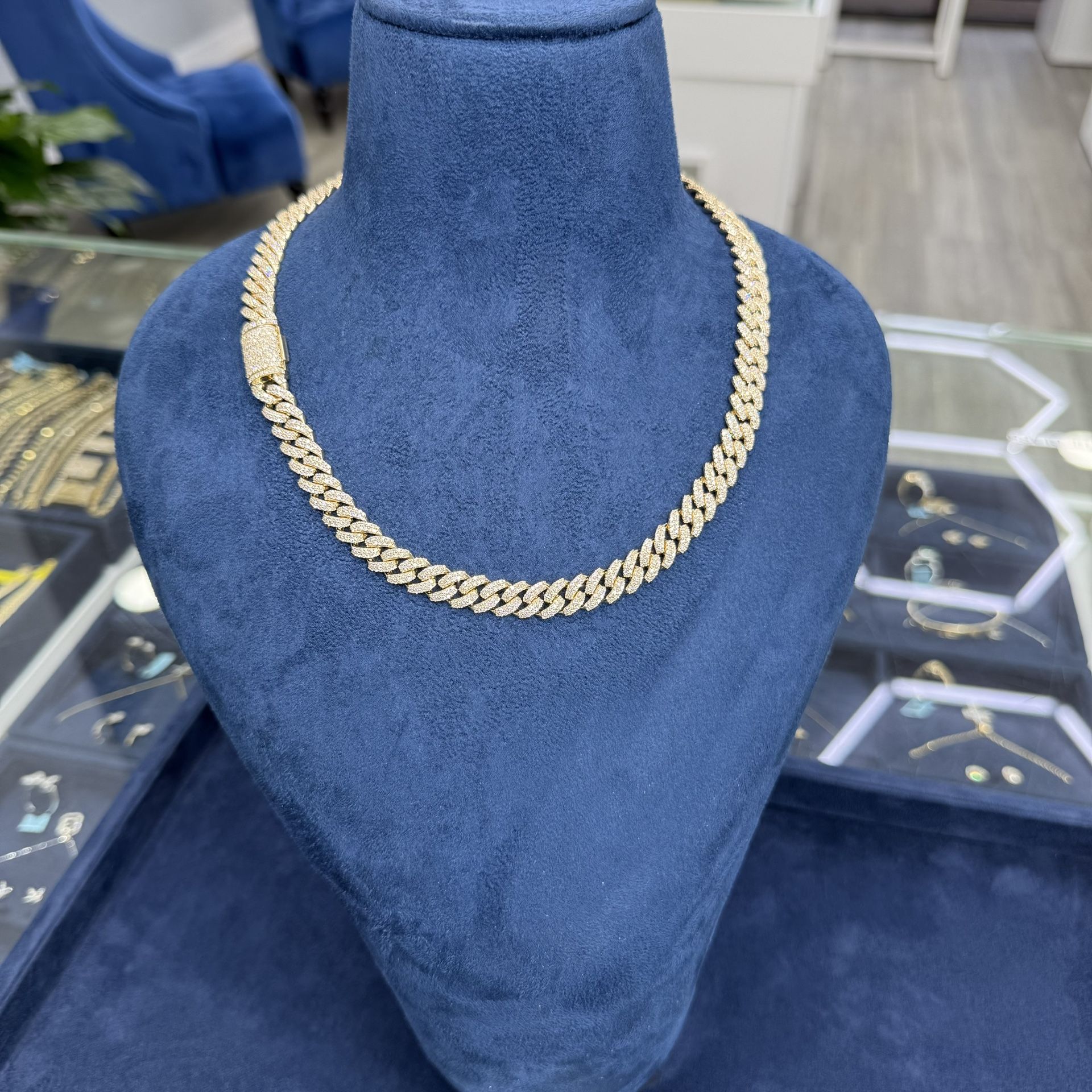 Chain Cubanlink 10k Gold Diamonds Natural Real 11 MM By 20 Inch